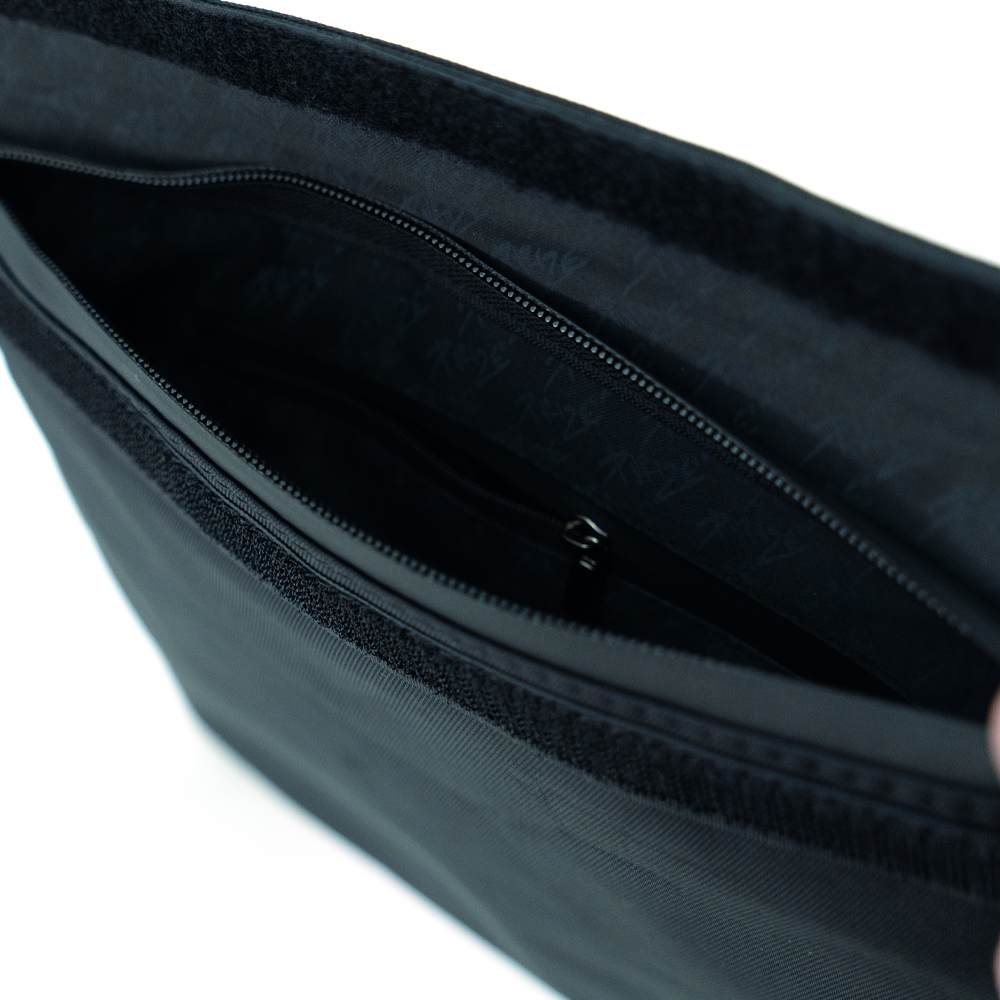 PURIZE® Geruchsdichte Tasche M PURIZE® Geruchsdichte Tasche M