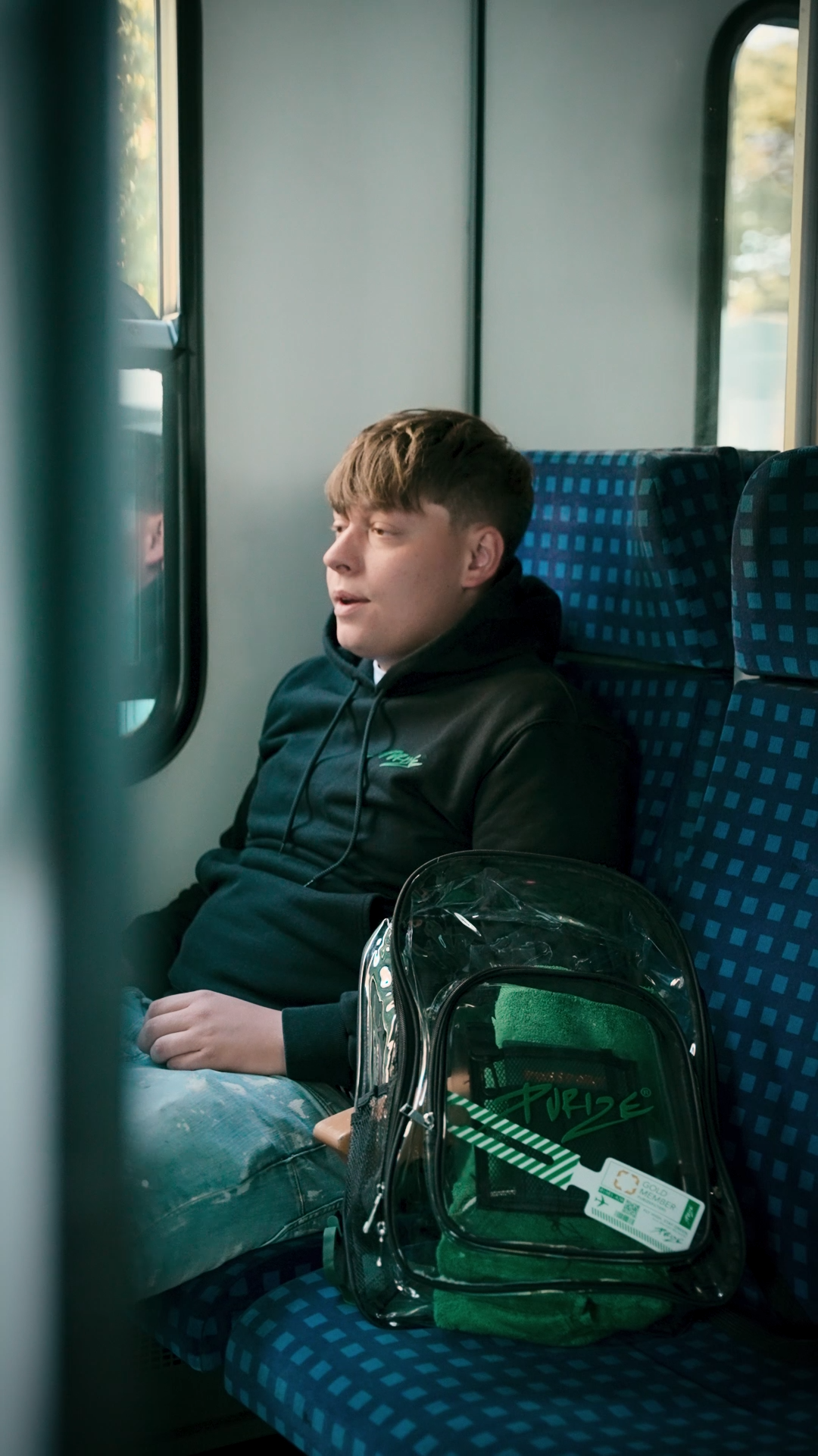 Kopf, Gesicht, Sitzen, Tasche, Lächeln